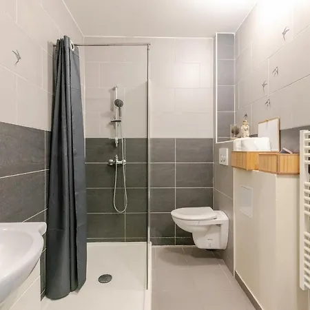 Le Petit Cocoon - Calme - Parking -tram - Terrasse - Lyon - Ol - Eurexpo Apartment Saint-Priest (Rhone)